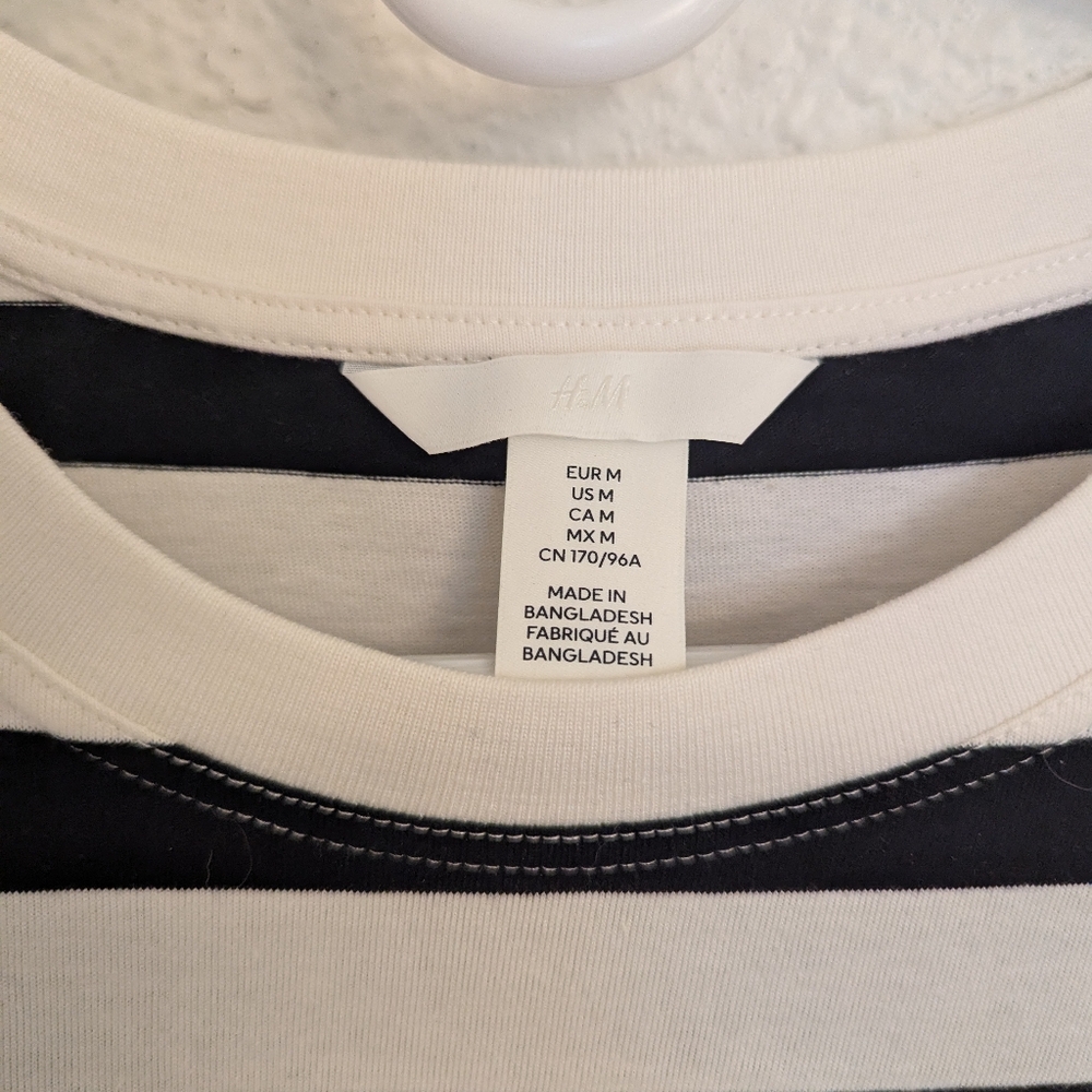 H&M Black and White Striped T-shirt Dress - Picture 3 of 3